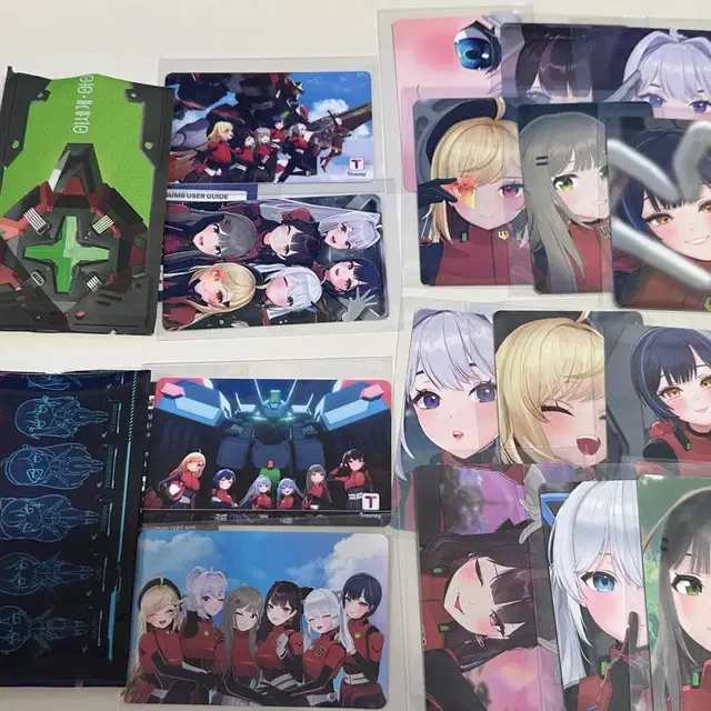 (개봉) 이세계아이돌 이세돌 스테이지 앨범 포카 쉴드 인터페이스