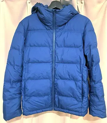 유니클로 심리스 다운 670NX 블루