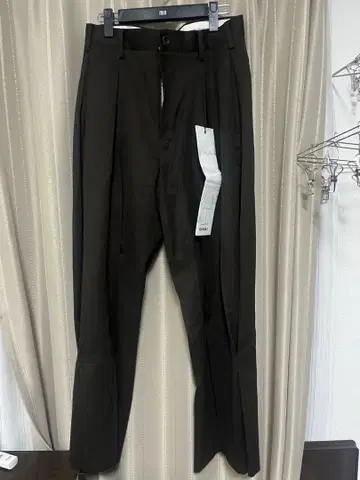 khoki 25aw 코키 tuck detail 슬랙스