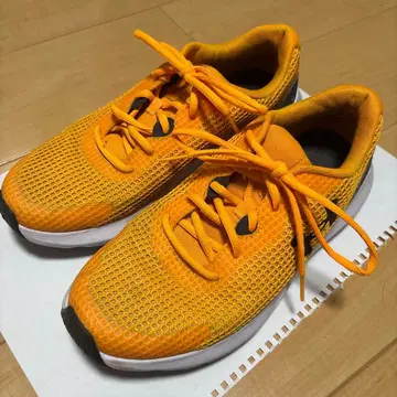 언더 아머 오렌지 러닝화 26cm