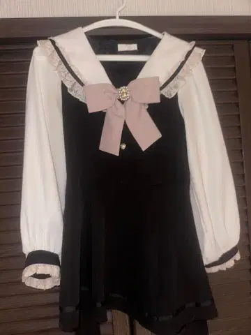 리즈리사 LIZLISA 세일러 카라 셋업 긴팔 블랙