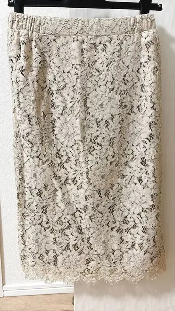 베이지 레이스 스커트 허리밴딩 M 사이즈