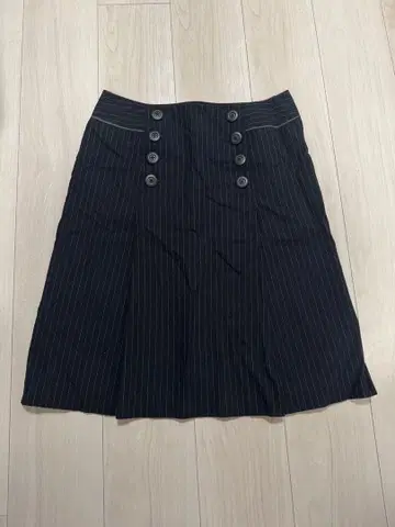 네이비 스트라이프 스커트