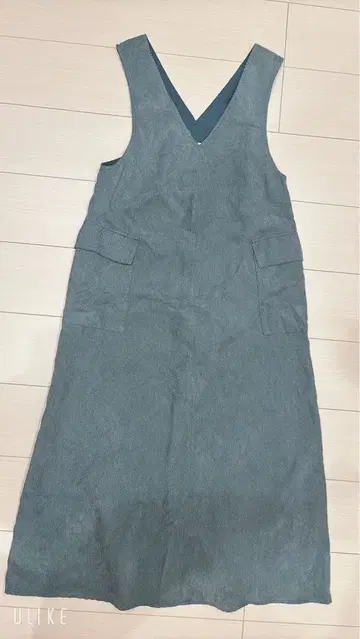 그레이 슬리브리스 V넥 원피스