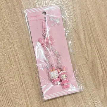 mezzo piano 헬로키티 키링