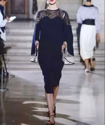 mamekurogouchi 실크 라메 프린트 원피스