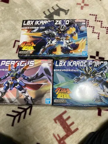 LBX 이카로스 포스 & 이카로스 제로 페르세우스 골판지 전기 미개봉