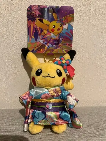 카나자와의 피카츄 봉제 인형 키체인