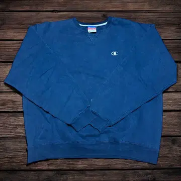 Champion 자수 로고 원포인트 맨투맨