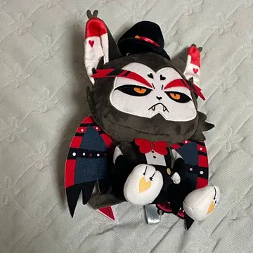 해즈빈 호텔에 오신 것을 환영합니다 앉은 봉제 인형 허스크