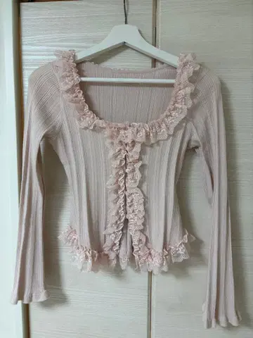 snidel 프릴 니트 풀오버 루미네 한정판