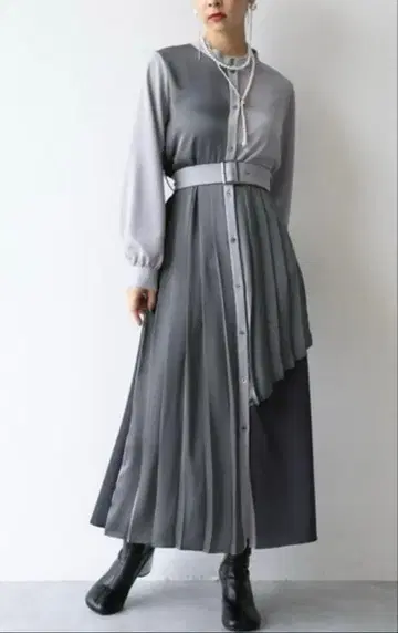 HARE 하레 새틴 절개 플리츠 원피스 배색 그레이