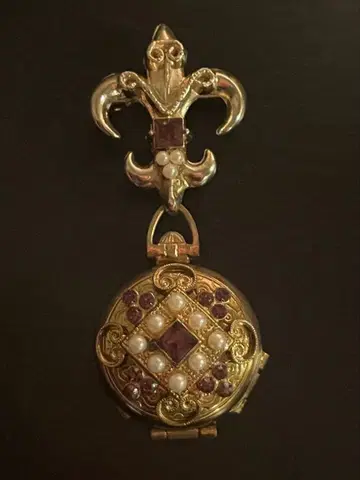 Coro Pegasus 로켓 브로치 빈티지