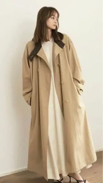 MARNO 베이지 더블 브레스트 롱 코트