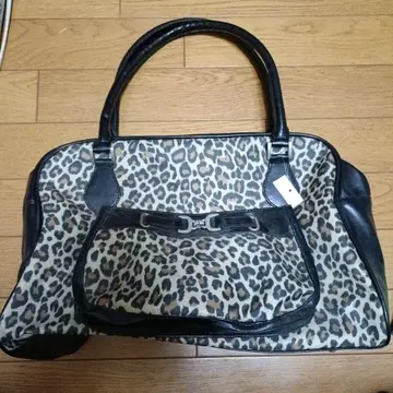 레오파드 무늬 보스턴 백