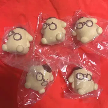 산리오 폼폼푸딩 안경 소녀