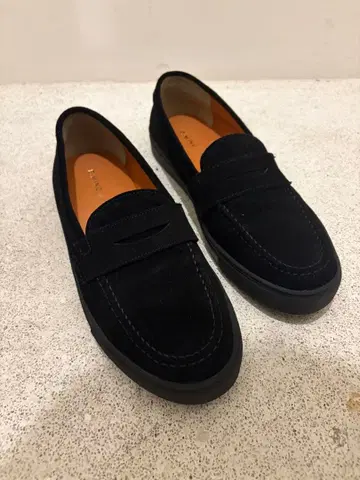 B: MING by BEAMS 로퍼 스웨이드 블랙