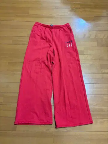 GAP 30주년 기념 스웨트 팬츠 레드 M