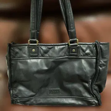 Dakota 블랙 가죽 토트백