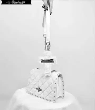 딤모아르 화이트 숄더백