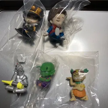 피규어 5개 묶음 판매