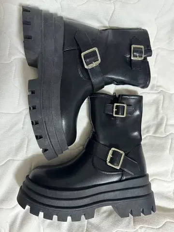 통굽 엔지니어 부츠 버클 포함