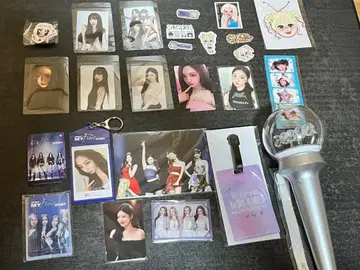 aespa 굿즈, 응원봉, 트레이딩 카드