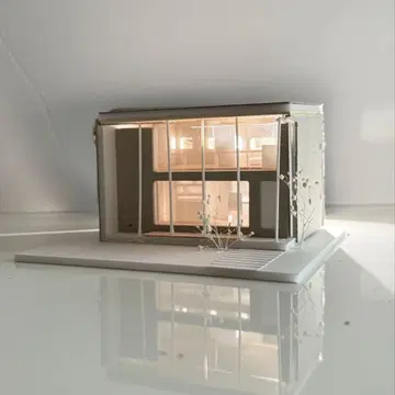 건물 모형 투명한 창문 포함