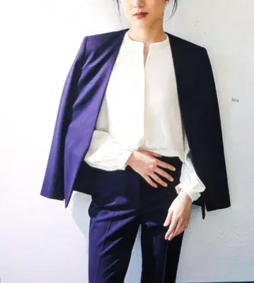 띠어리 럭스 yana 밴드 카라 히요쿠 셔츠 Theory 현행 새상품급