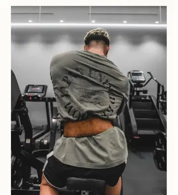 LYFT 올리브 그린 티셔츠 백 프린트