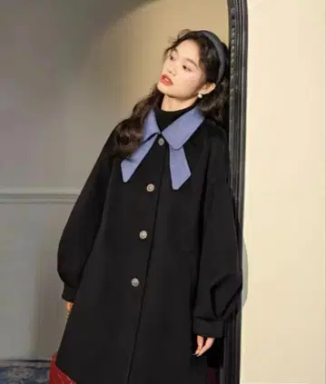 KUOSE 리본 칼라 코트