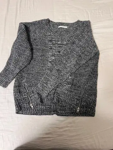 그레이 니트 스웨터 V넥 긴팔