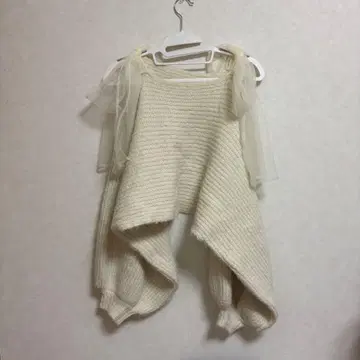 Amber Neige 2way 튤 리본 샤기 니트탑