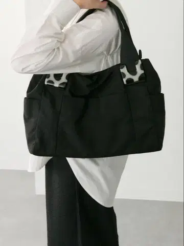 블랙 나일론 토트백