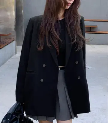 callautia [ 어깨 패드 내장 ] 백 디자인 오버 사이즈 자켓