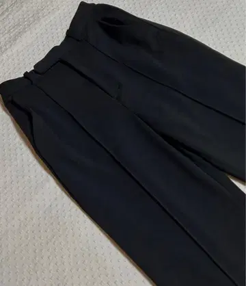 미사용 새상품 HARE 하레 센터 프레스 플레어 팬츠 세미 플레어 팬츠