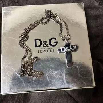 D&G 크로스형 펜던트 목걸이