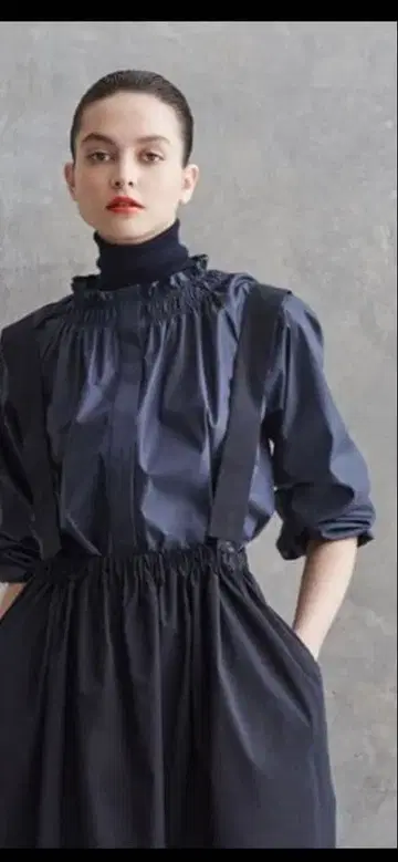 T-mat Masaki-Paris x Drawer 셔링 블라우스