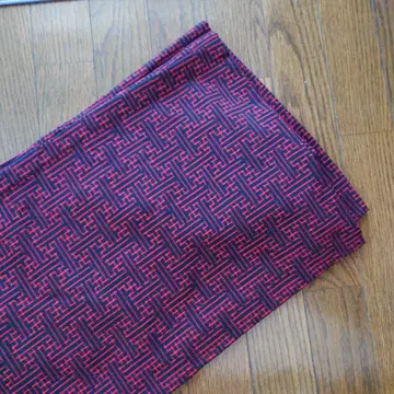 빨간색과 블랙의 기하학 패턴 코몬 기모노