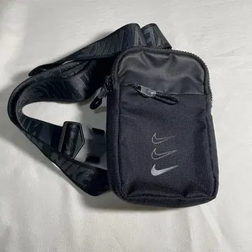 [ 미사용 새상품 ] NIKE 블랙 숄더백