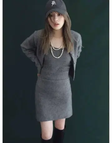 FRAY I.D 라쿤 니트 셋업 스커트