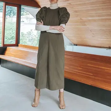 [ 새상품급 ] KAIEKA 퍼프 슬리브 원피스 카키