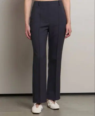 띠어리 럭스 팬츠 네이비