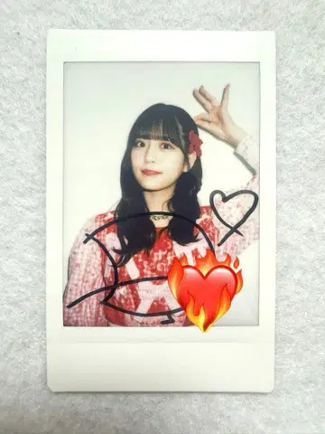 FRUITSZIPPER 월아시 아마네 폴라로이드 사인 포함 TFT 의상