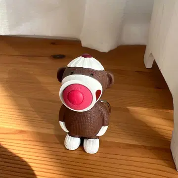 Hog Wild LLC 코가 날아가는 완구 키링