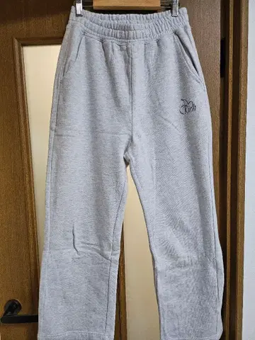 한국 KIRSH 맨투맨 팬츠