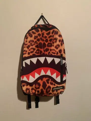 SPRAYGROUND 백팩
