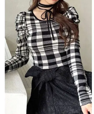 RESEXXY 리젝시 초커 디자인 니트탑 블랙