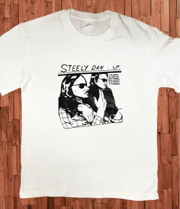 미착용 스틸리 댄 소닉 유스 매쉬업 티셔츠 L 사이즈