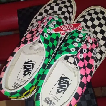 [ 하자품 새상품 ] SNS VANS VAULT OG ERA LX